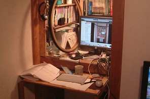 押入れデスク周り