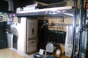 部屋歴史ー2006「カオス棚」