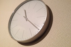 Max Billの掛け時計