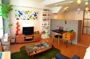 部屋全体（ベッドから）